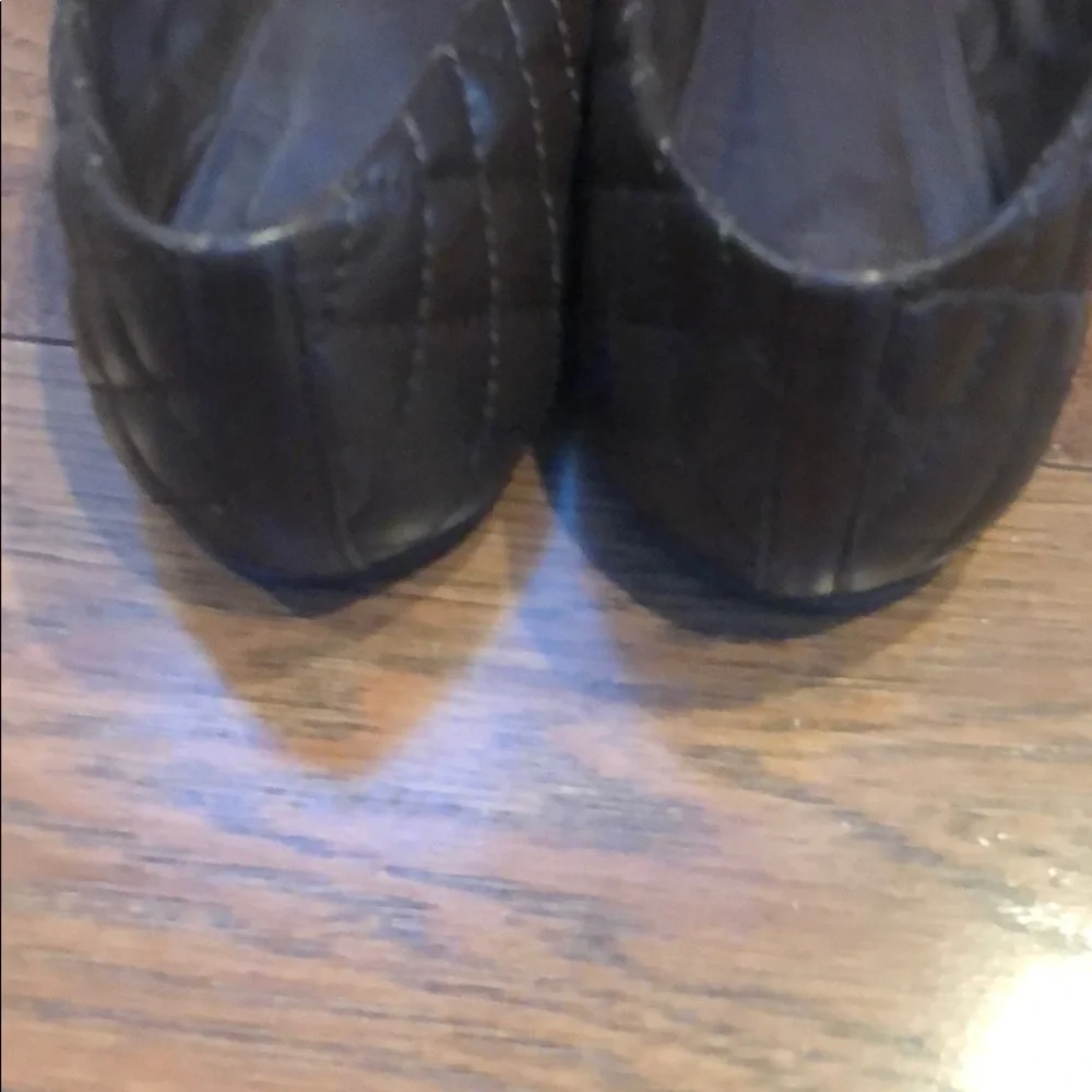 Tory Burch Black Quilted Leather Flats with Gold Logo Medallion